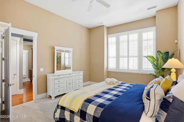 2537 St James Drive SE Apt 1007, Southport, NC 28461