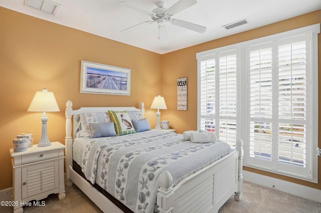 2537 St James Drive SE Apt 1007, Southport, NC 28461