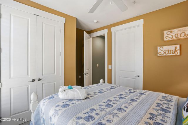 2537 St James Drive SE Apt 1007, Southport, NC 28461