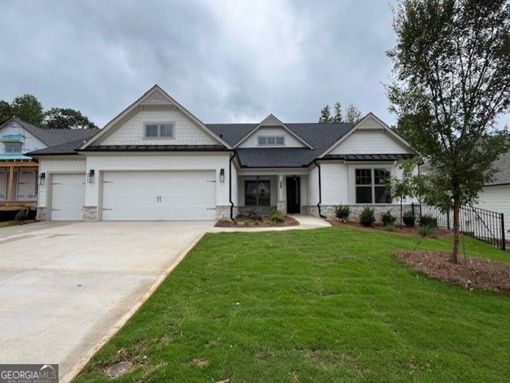 615 Highgrove Circle, Canton, GA 30115
