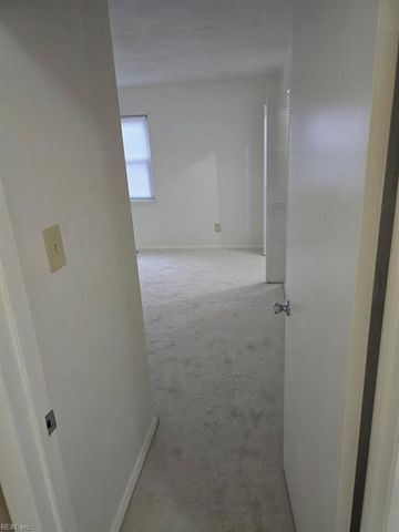 831 Devonshire CT, Virginia Beach, VA 23462