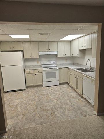 831 Devonshire CT, Virginia Beach, VA 23462