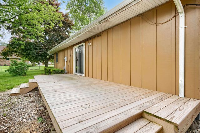 9482 E 100 South Road, Greentown, IN 46936