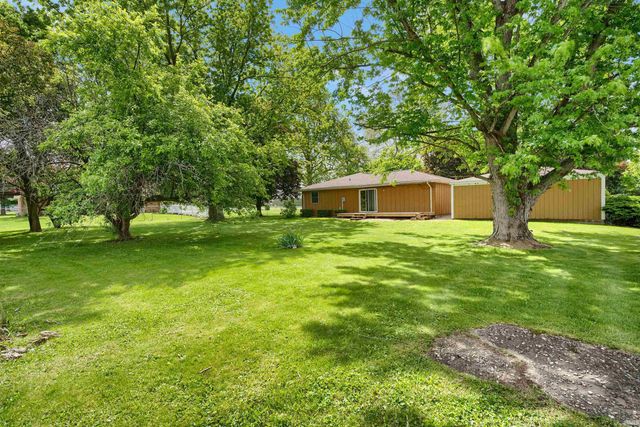 9482 E 100 South Road, Greentown, IN 46936