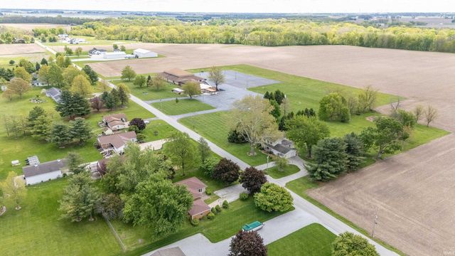 9482 E 100 South Road, Greentown, IN 46936