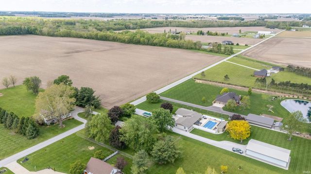 9482 E 100 South Road, Greentown, IN 46936