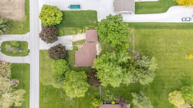 9482 E 100 South Road, Greentown, IN 46936