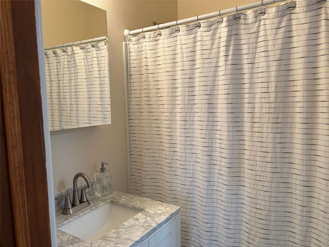 316 E Jefferson Street, Winterset, IA 50273