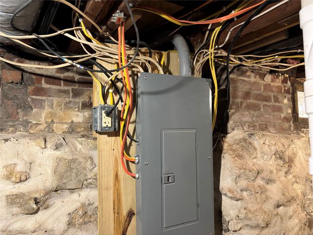 316 E Jefferson Street, Winterset, IA 50273