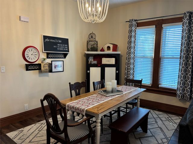 316 E Jefferson Street, Winterset, IA 50273