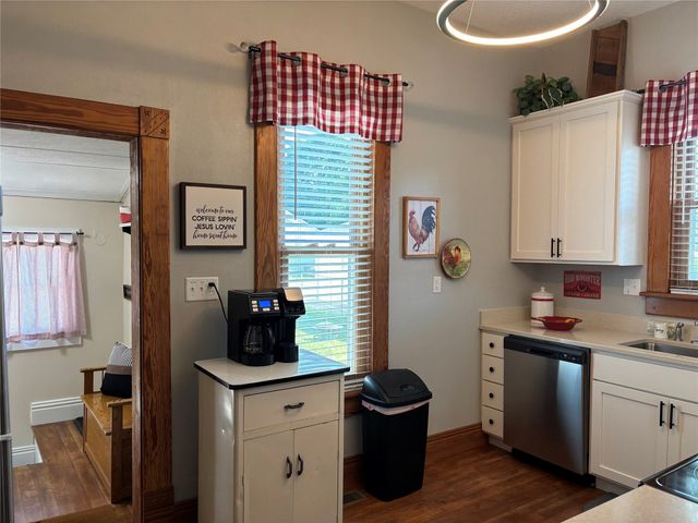 316 E Jefferson Street, Winterset, IA 50273