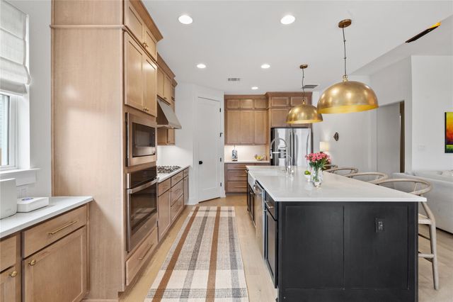 516 Moonlit Stream PASS, Dripping Springs, TX 78620