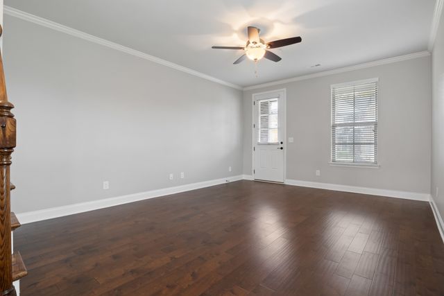 2564 Wellesley Square Dr, Thompsons Station, TN 37179