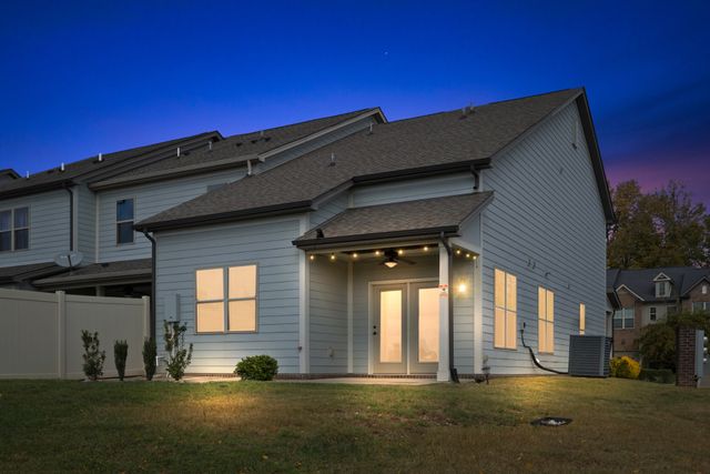 2564 Wellesley Square Dr, Thompsons Station, TN 37179