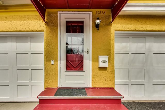 1327 Church Street CH, Evanston, IL 60201