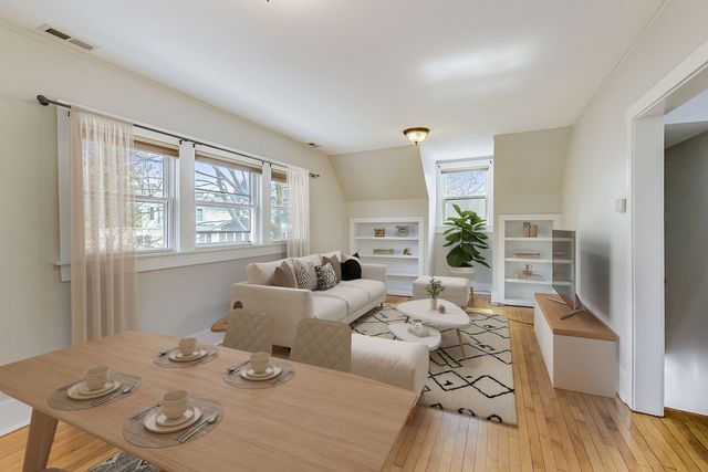 1327 Church Street CH, Evanston, IL 60201