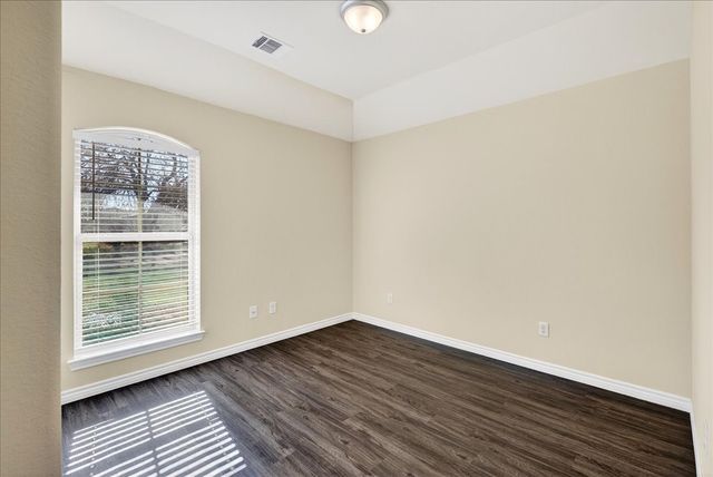 108 Westview Drive, Gun Barrel City, TX 75156