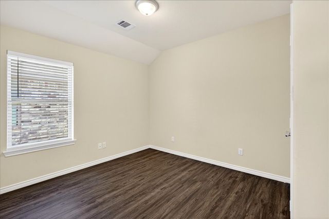 108 Westview Drive, Gun Barrel City, TX 75156