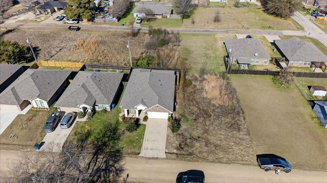108 Westview Drive, Gun Barrel City, TX 75156