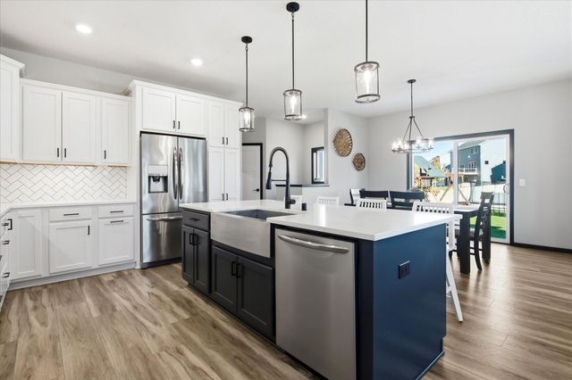 20245 Glenbrook Path, Lakeville, MN 55044