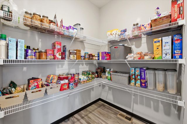 20245 Glenbrook Path, Lakeville, MN 55044