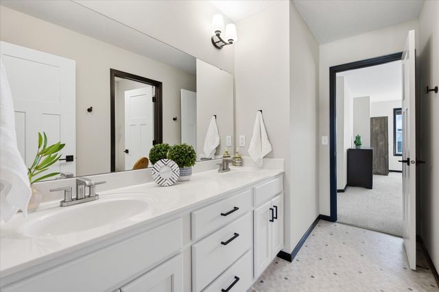 20245 Glenbrook Path, Lakeville, MN 55044