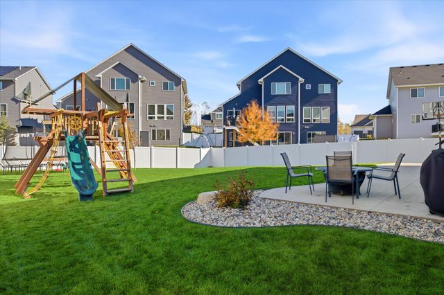 20245 Glenbrook Path, Lakeville, MN 55044