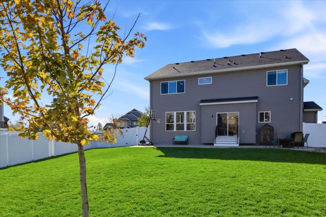 20245 Glenbrook Path, Lakeville, MN 55044