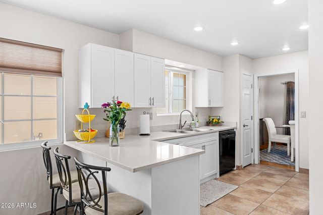 10442 W PRAIRIE HILLS Circle, Sun City, AZ 85351