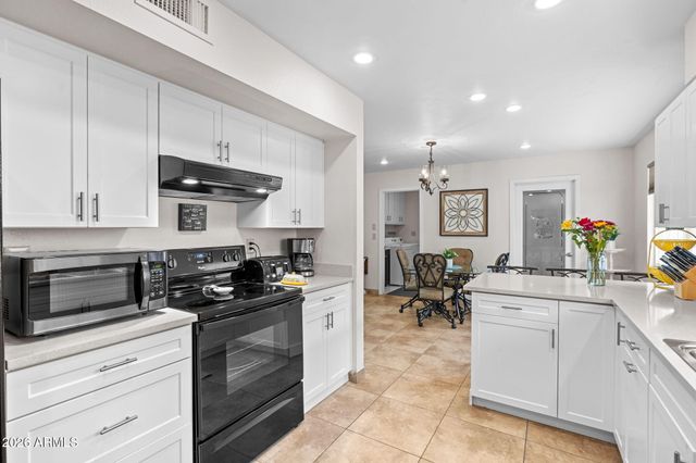 10442 W PRAIRIE HILLS Circle, Sun City, AZ 85351