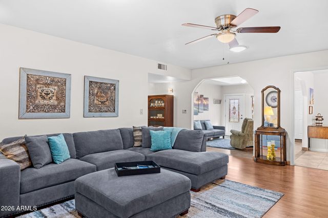 10442 W PRAIRIE HILLS Circle, Sun City, AZ 85351