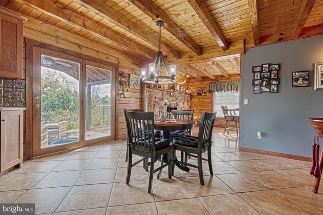 531 CAPITOL HILL RD, Dillsburg, PA 17019