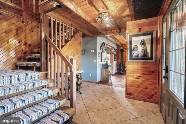 531 CAPITOL HILL RD, Dillsburg, PA 17019