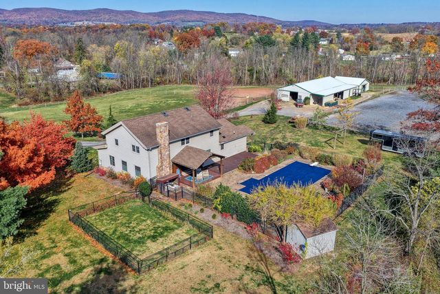 531 CAPITOL HILL RD, Dillsburg, PA 17019