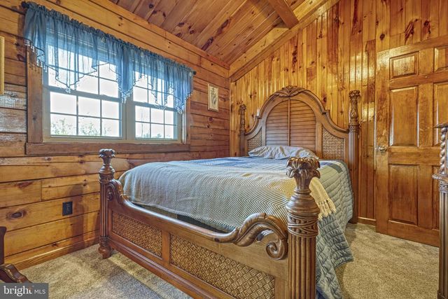 531 CAPITOL HILL RD, Dillsburg, PA 17019