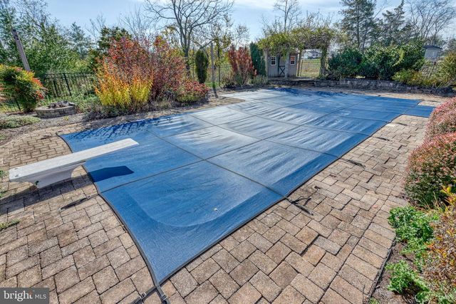 531 CAPITOL HILL RD, Dillsburg, PA 17019