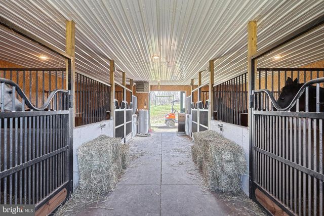 531 CAPITOL HILL RD, Dillsburg, PA 17019