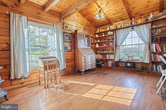 531 CAPITOL HILL RD, Dillsburg, PA 17019