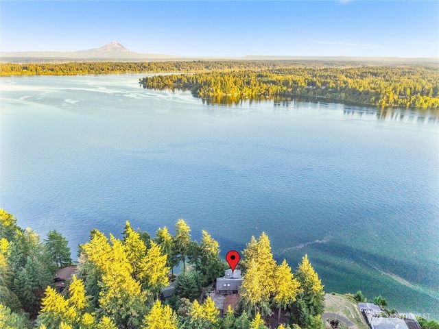 170 E Camus Drive, Shelton, WA 98584