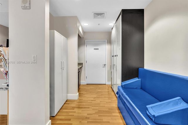 2030 S Douglas Rd 216, Coral Gables, FL 33134