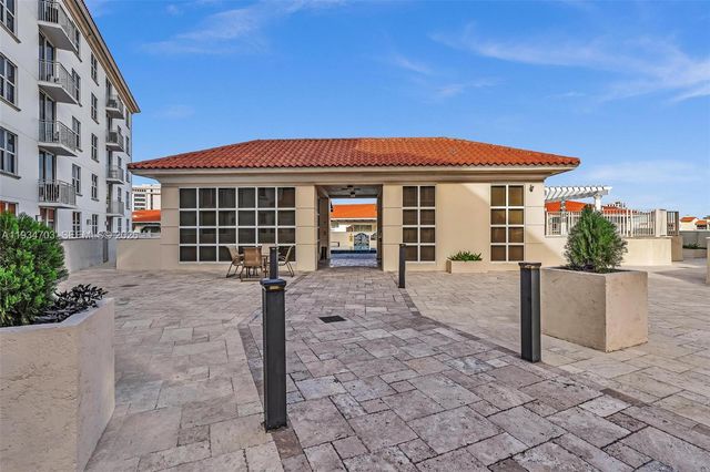 2030 S Douglas Rd 216, Coral Gables, FL 33134