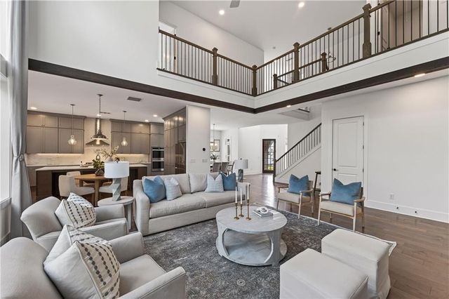 1011 Ridgeview Road, Woodstock, GA 30188