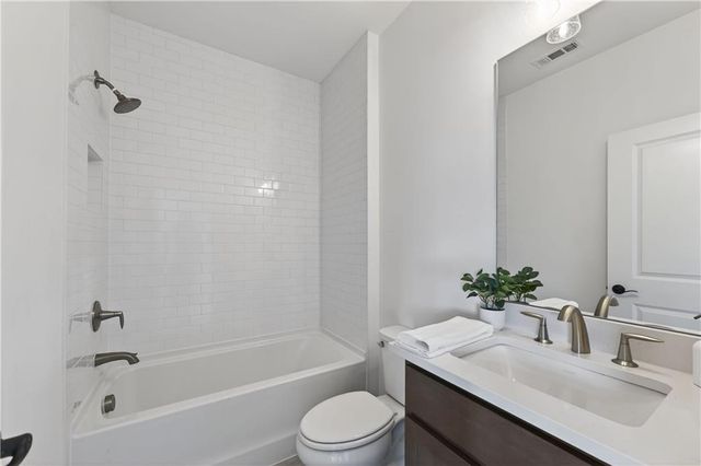 1011 Ridgeview Road, Woodstock, GA 30188