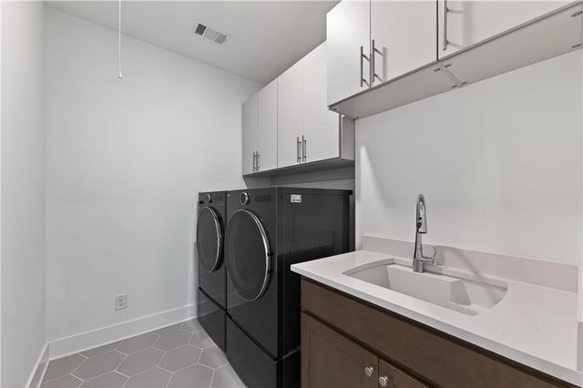 1011 Ridgeview Road, Woodstock, GA 30188