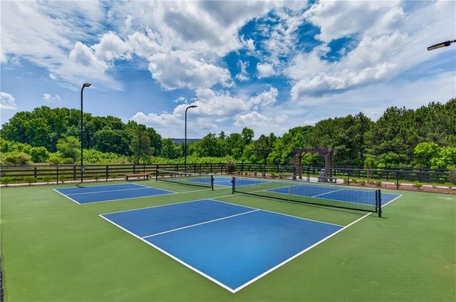 1011 Ridgeview Road, Woodstock, GA 30188
