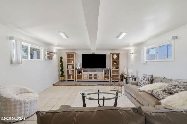4936 N La Cañada Drive, Tucson, AZ 85704