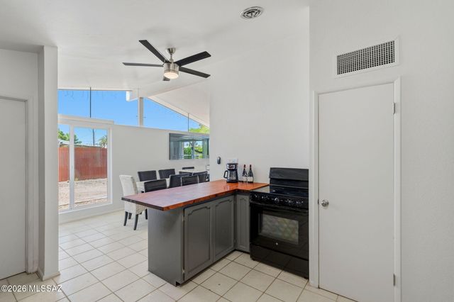 4936 N La Cañada Drive, Tucson, AZ 85704