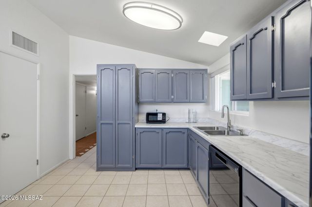 4936 N La Cañada Drive, Tucson, AZ 85704
