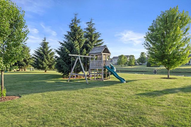 2326 Carlas WAY, Mount Pleasant, WI 53406