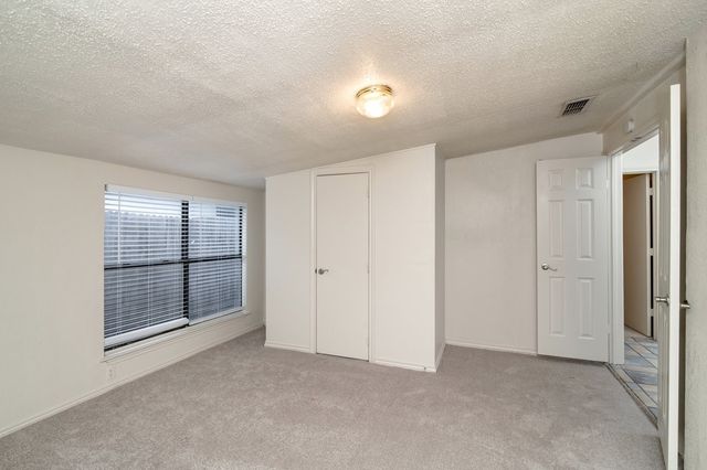 4721 Wineberry Drive, Fort Worth, TX 76137